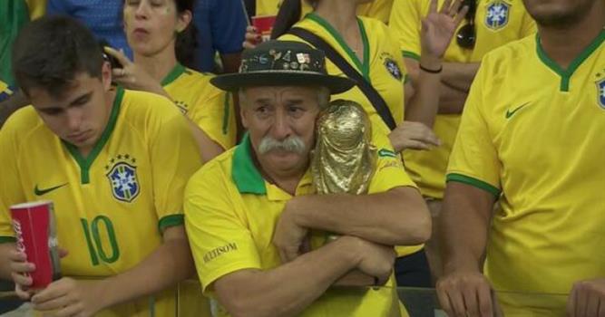 Спорт Вопрос: Кого болельщики назвали "отцом бразильского футбола"?