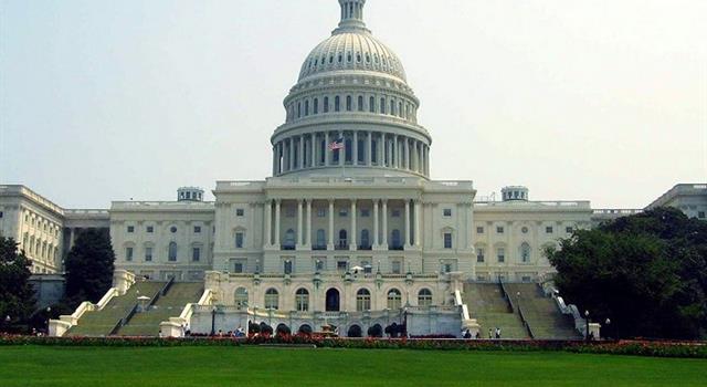 Географія Запитання-цікавинка: Скільки всього кімнат в Білому домі (Вашингтон, США)?