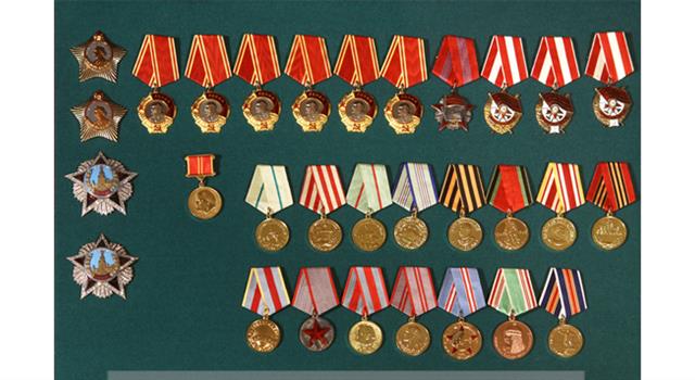 История Вопрос: Известно, что в истории СССР были случаи многократного награждения орденом Ленина. А какое наибольшее количество этих орденов получил один человек?