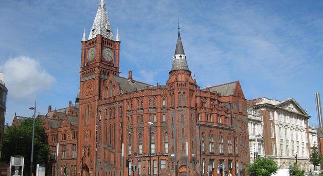 Geography Trivia Question: Where can you find the Victoria Building in Liverpool?
