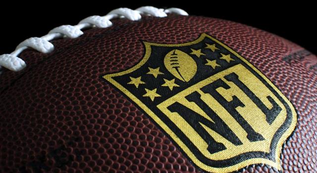 Sport Trivia Question: In professional NFL football in 2016, what was a "Dime Package"?