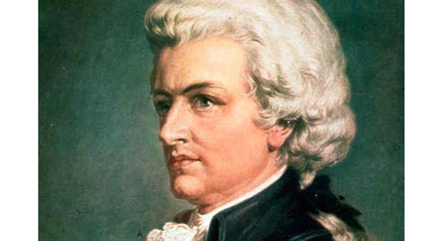 Общество Вопрос: Известно, что Вольфганг Амадей Моцарт был женат и у него были дети. А сколько всего детей было у Моцарта (считая и умерших в младенчестве)?