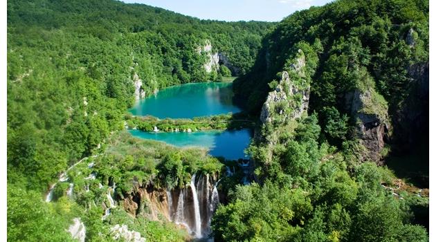 Суспільство Запитання-цікавинка: Чи правда що в Хорватському національному парку Плітвіцькі озера введена заборона на шльопанці?