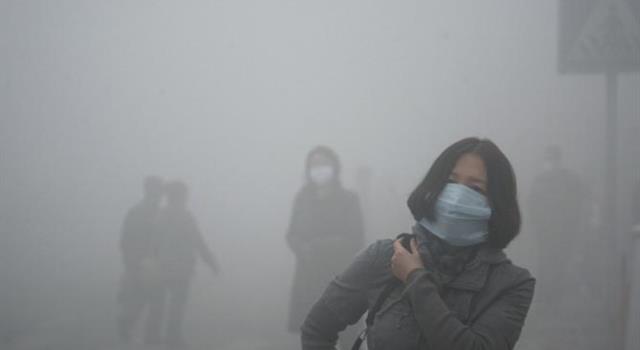 Наука Вопрос: Термин «смог» был придуман доктором Генри Антуаном де Во, объединившим в нем слова "дым" (smoke) и "туман" (fog). А в каком году это произошло?