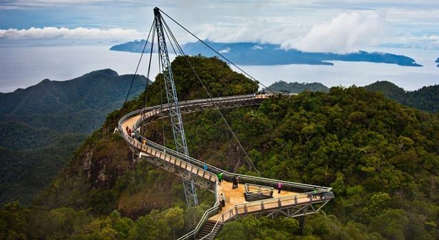 География Вопрос: В каком государстве Юго-Восточной Азии находится этот неординарный мост, изображенный на фотографии?
