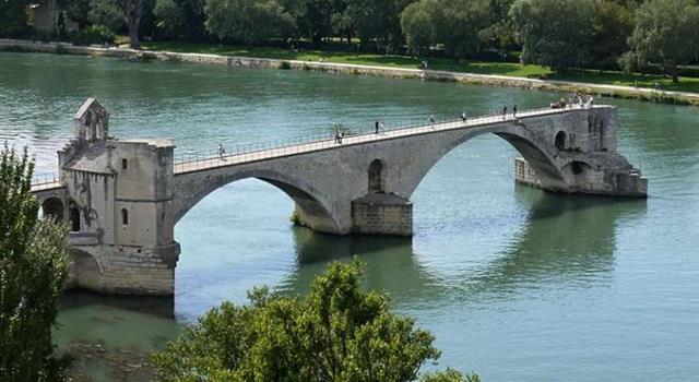 Geography Trivia Question: The broken Saint-Bénézet bridge is in which historical French town?