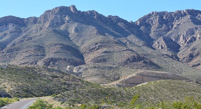 Geography Trivia Question: What US city is home to Franklin Mountains Stare Park?