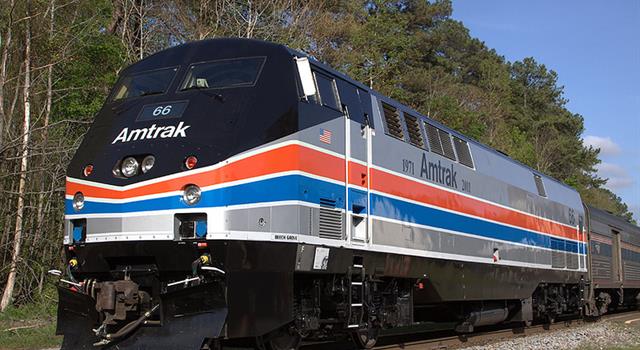 społeczeństwo Pytanie-Ciekawostka: W którym roku powstała usługa pociągu pasażerskiego Amtrak?
