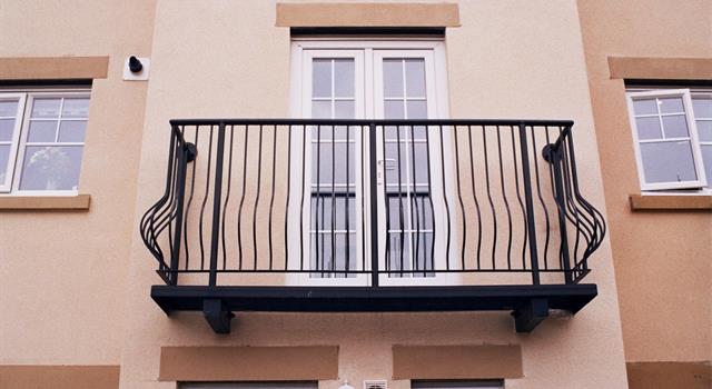 Culture Trivia Question: The word 'balcony' comes from what European language?