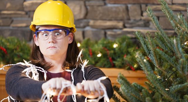 Society Trivia Question: According to the US Consumer Product Safety Commission in 2012, how many Americans are seen in emergency rooms due to holiday decorating injuries?