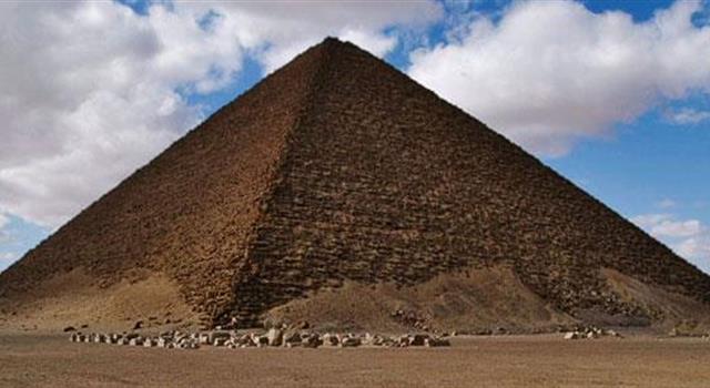 Cultura Pregunta Trivia: ¿Dónde está localizada la pirámide más grande del mundo?