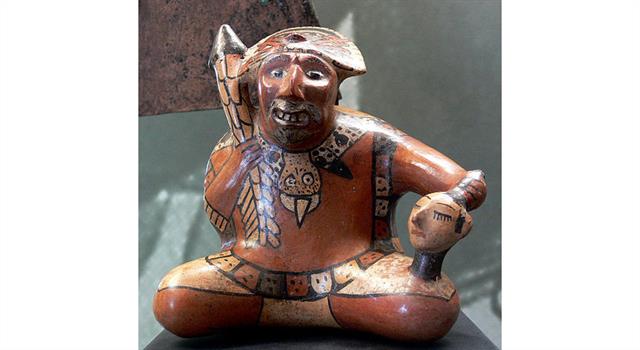 Історія Запитання-цікавинка: Який цивілізації доколумбової Америки належить ця керамічна статуетка?