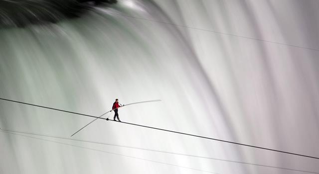 History Trivia Question: Who crossed Niagara Falls on a tightrope in 1859?