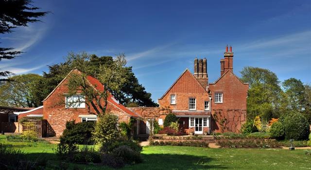 Culture Trivia Question: Which British composer lived at the Red House near Aldeburgh in Suffolk?