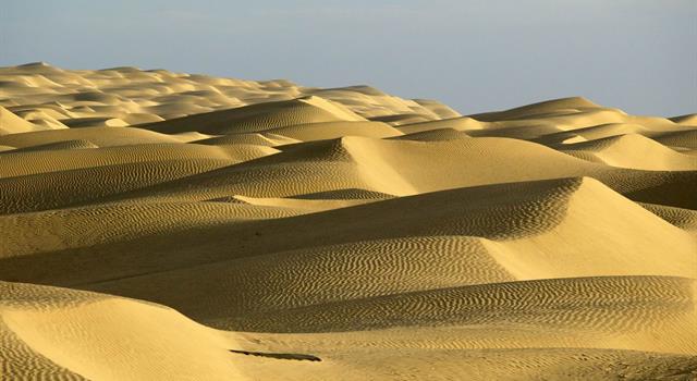 Geography Trivia Question: In which country is the Taklamakan Desert?