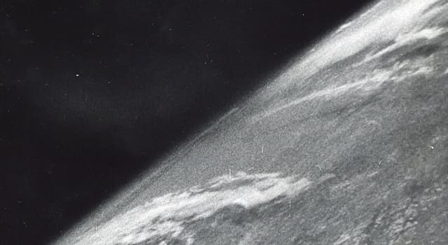 historia Pytanie-Ciekawostka: W jakim roku zostało zrobione pierwsze zdjęcie Ziemi z kosmosu?