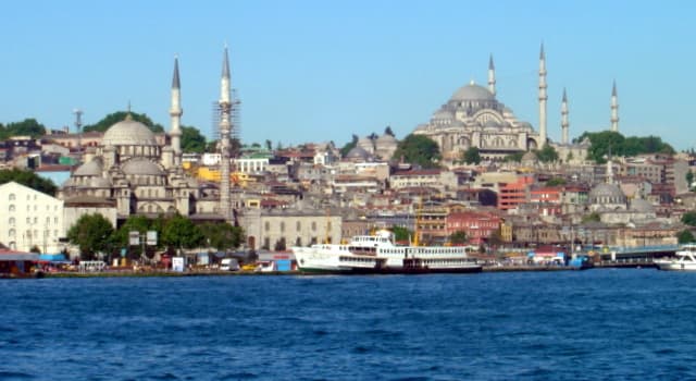 Geografía Pregunta Trivia: ¿Qué estrecho divide en dos, a la ciudad de Estambul?