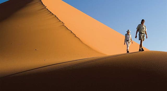 Geografía Pregunta Trivia: ¿En medio de cuántos paises se ubica el desierto de Namib?