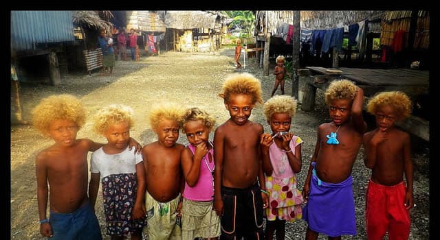 Sociedad Pregunta Trivia: ¿En qué lugar el 10% de los nativos de piel negra tiene el cabello rubio?