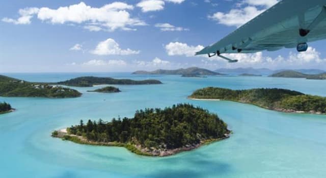 Geografia Domande: Quante isole include l'arcipelago delle Whitsunday, vicino il Tropical Queensland, Australia?