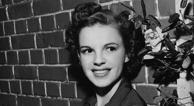 Movies & TV Trivia Question: In which film did Judy Garland sing 'You Made Me Love You'?
