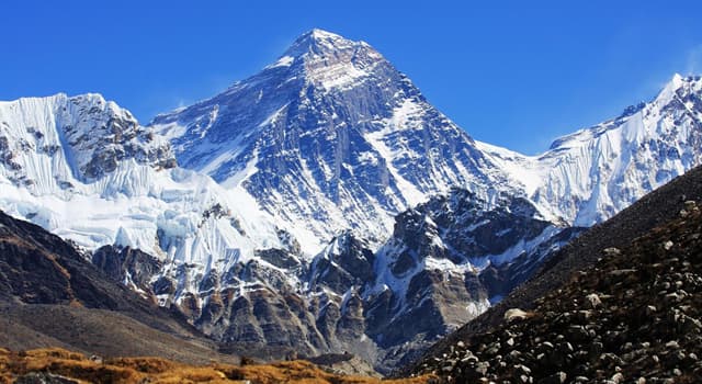 Historia Pregunta Trivia: ¿En qué año fue coronado por primera vez el monte Everest?