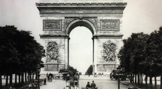 Geschiedenis Trivia Vraag: "Arc de Triomphe" was oorspronkelijk bedoeld om welke twee Franse oorlogen te eren?