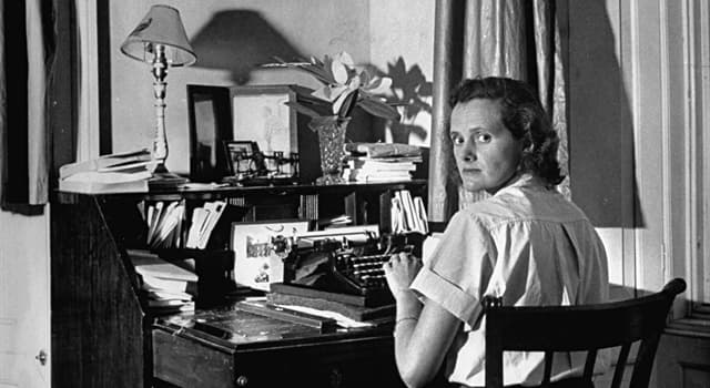 Culture Trivia Question: "Last night I dreamt I went to Manderley again," was the first line of what Daphne du Maurier novel?