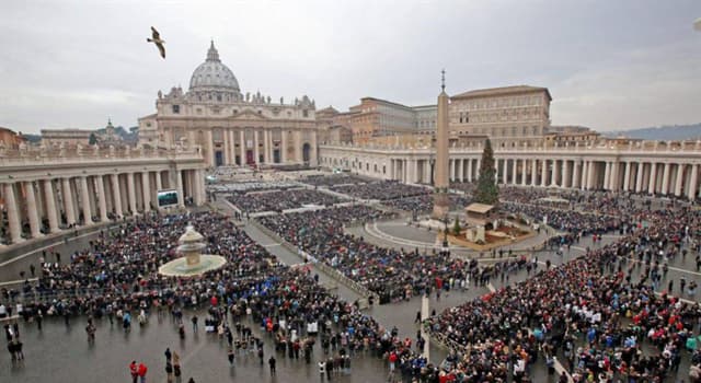 Historia Pregunta Trivia: ¿Qué forma de gobierno tiene el Vaticano?