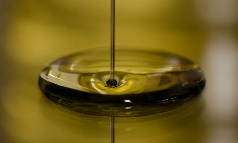 природа Запитання-цікавинка: З чого добувають рапсове масло?