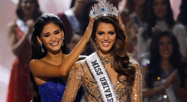 Society Trivia Question: Which country did the model, Rosalba "Sal" Abreu García represent at the Miss Universe 2016 pageant?