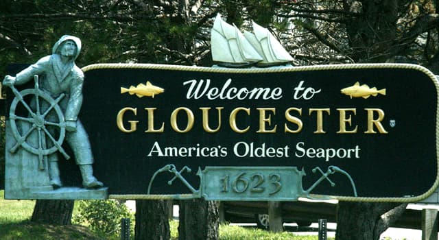 Movies & TV Trivia Question: Which film below is set in Gloucester, Massachusetts?