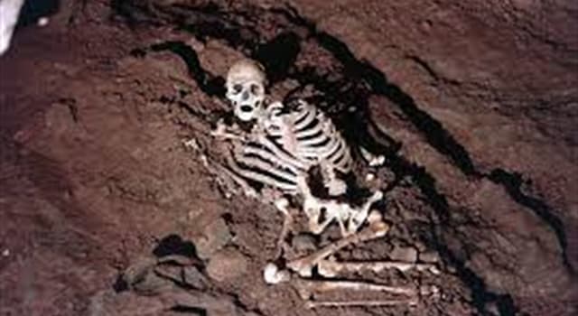 Geografía Pregunta Trivia: ¿Dónde se halló el esqueleto del "hombre de Cheddar"?