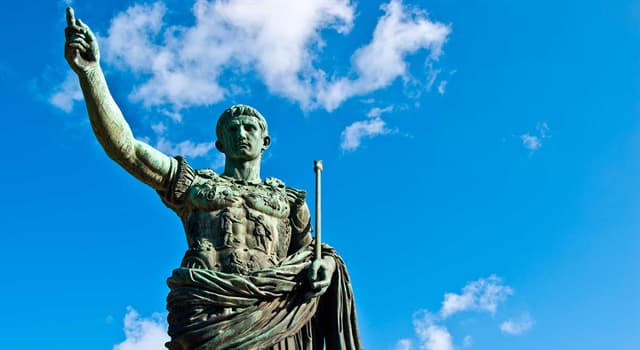 Historia Pregunta Trivia: ¿En qué momento Julio César pronuncia la frase "Alea jacta est" o "La suerte está echada"?