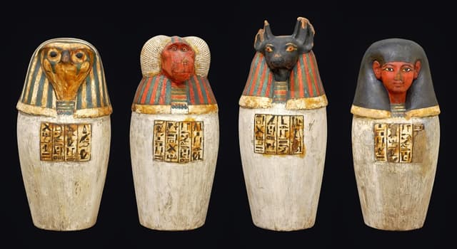 Historia Pregunta Trivia: ¿Qué uso le daban en los funerales a los vasos canopos en el antiguo Egipto?