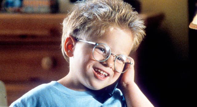 Movies & TV Trivia Question: Who plays Ray Boyd in the 1996 movie "Jerry Maguire"?
