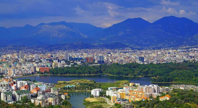 Географія Запитання-цікавинка: Яке місто є столицею Албанії?