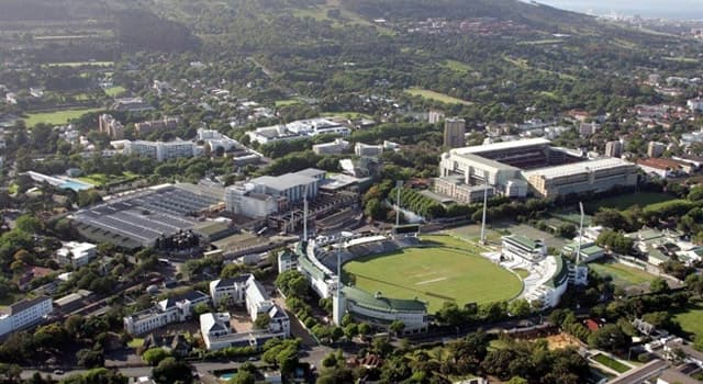 Sport Trivia Vraag: Welke berg kijkt uit over Newlands Cricket Ground?