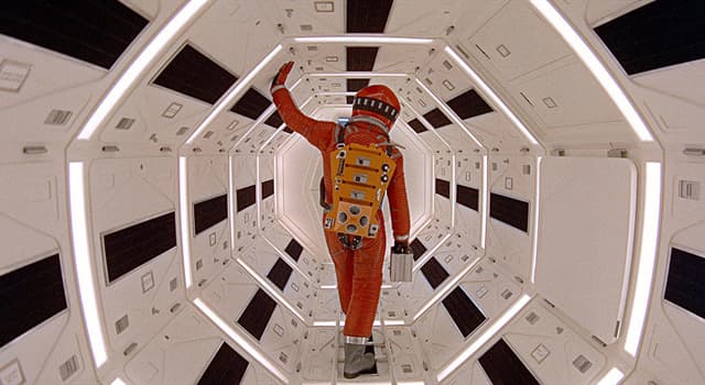 Movies & TV Trivia Question: HAL 9000, the computer in "2001: A Space Odyssey", is voiced by which actor?