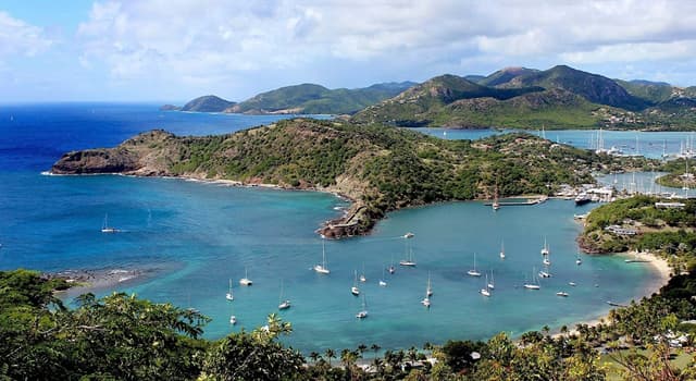 Aardrijkskunde Trivia Vraag: Antigua en Barbuda bevinden zich in welk waterlichaam?