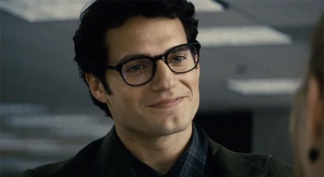 Société Question: Clark Kent, pour quel quotidien travaille-t-il ?
