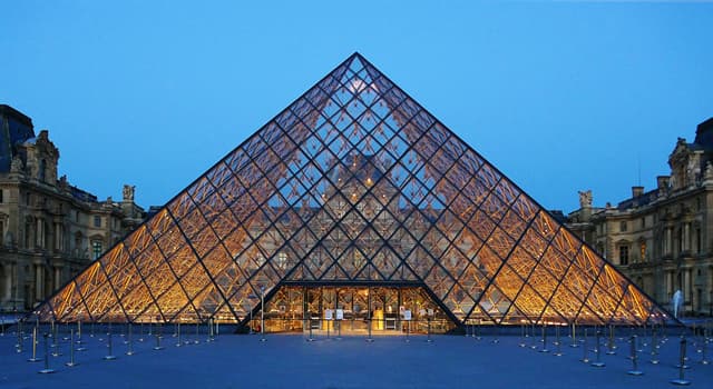 Cultuur Trivia Vraag: Waar ligt het Louvre?