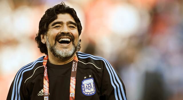 Sport Trivia Vraag: Bij welk betaald voetbalteam maakte Maradona zijn debuut?