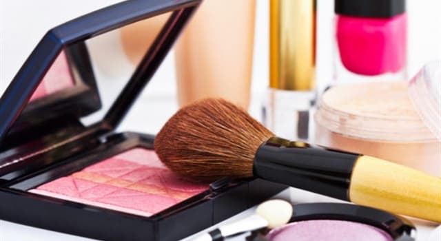 Scienza Domande: Qual è l'elemento base della maggior parte dei prodotti cosmetici?