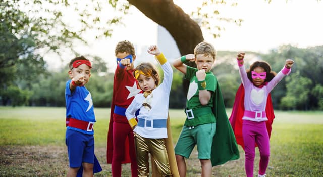 Films et télé Question: Quel groupe de super-héros porte le numéro 4 inscrit sur leurs costumes ?