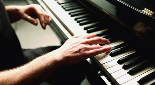 Culture Trivia Question: What "hefty" jazz pianist, organist, composer, and entertainer was born in 1904?
