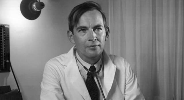 Science Question: Christiaan Barnard devint célèbre pour avoir réussi la transplantation de quel organe ?