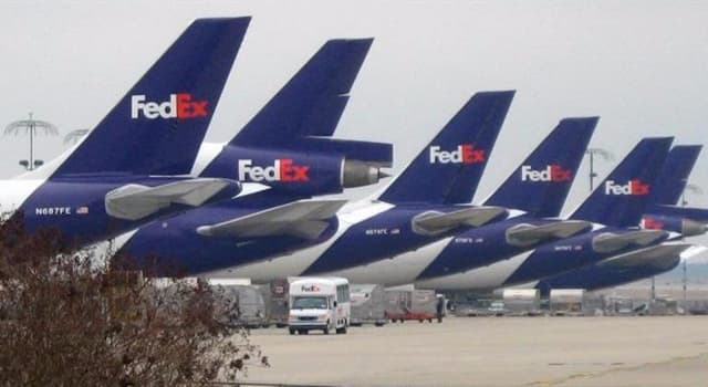 Cronologia Domande: Cosa ha fatto il fondatore di FedEx, per salvare la sua azienda dalla bancarotta negli anni '70?