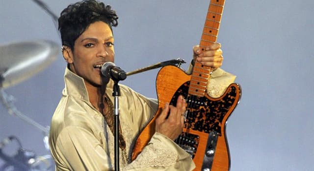 Cultuur Trivia Vraag: Hoeveel verschillende muziekinstrumenten heeft Prince op zijn debuutalbum gespeeld?