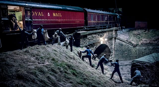 Società Domande: Chi fu il detective che investigò nell'assalto al treno postale Glasgow-Londra del 1963?